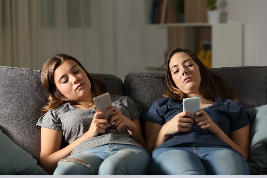 54 Productive Things to do When Bored at Home